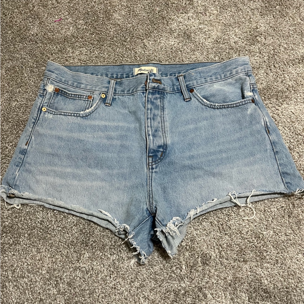 Size 32 Madewell Distressed Denim Shorts